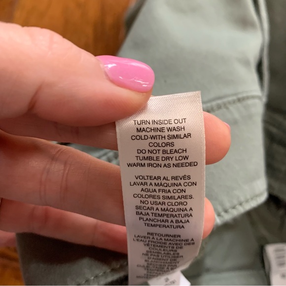 White House Black Market | Army Green Cuffed Shorts | Sz 00 - Picture 8 of 12